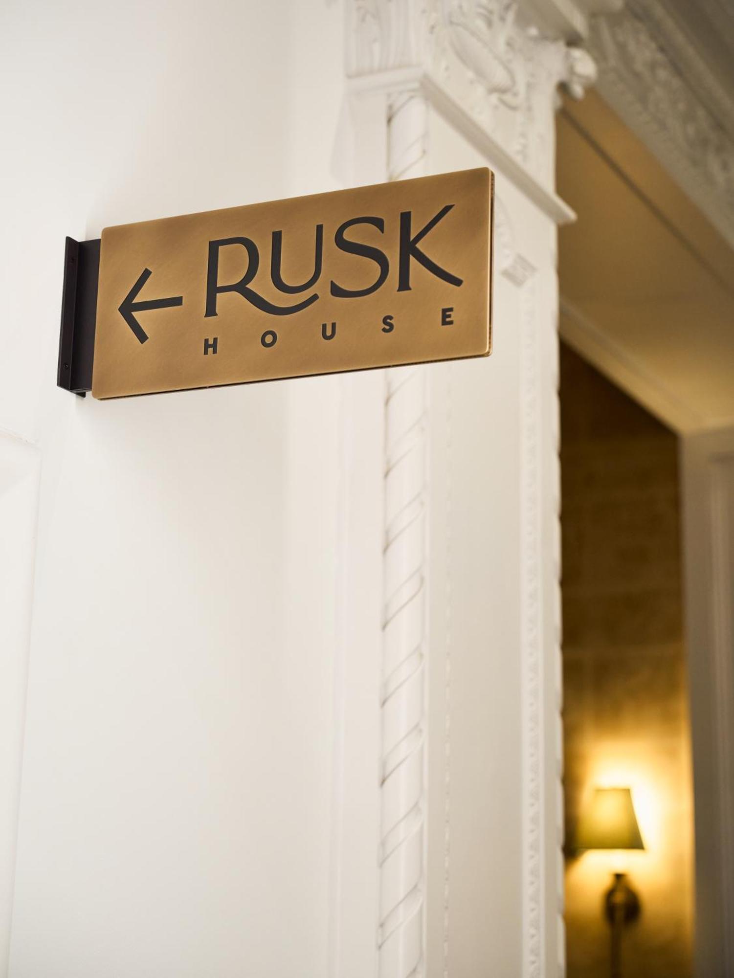 Rusk House Serviced Apartments Хюстън Екстериор снимка