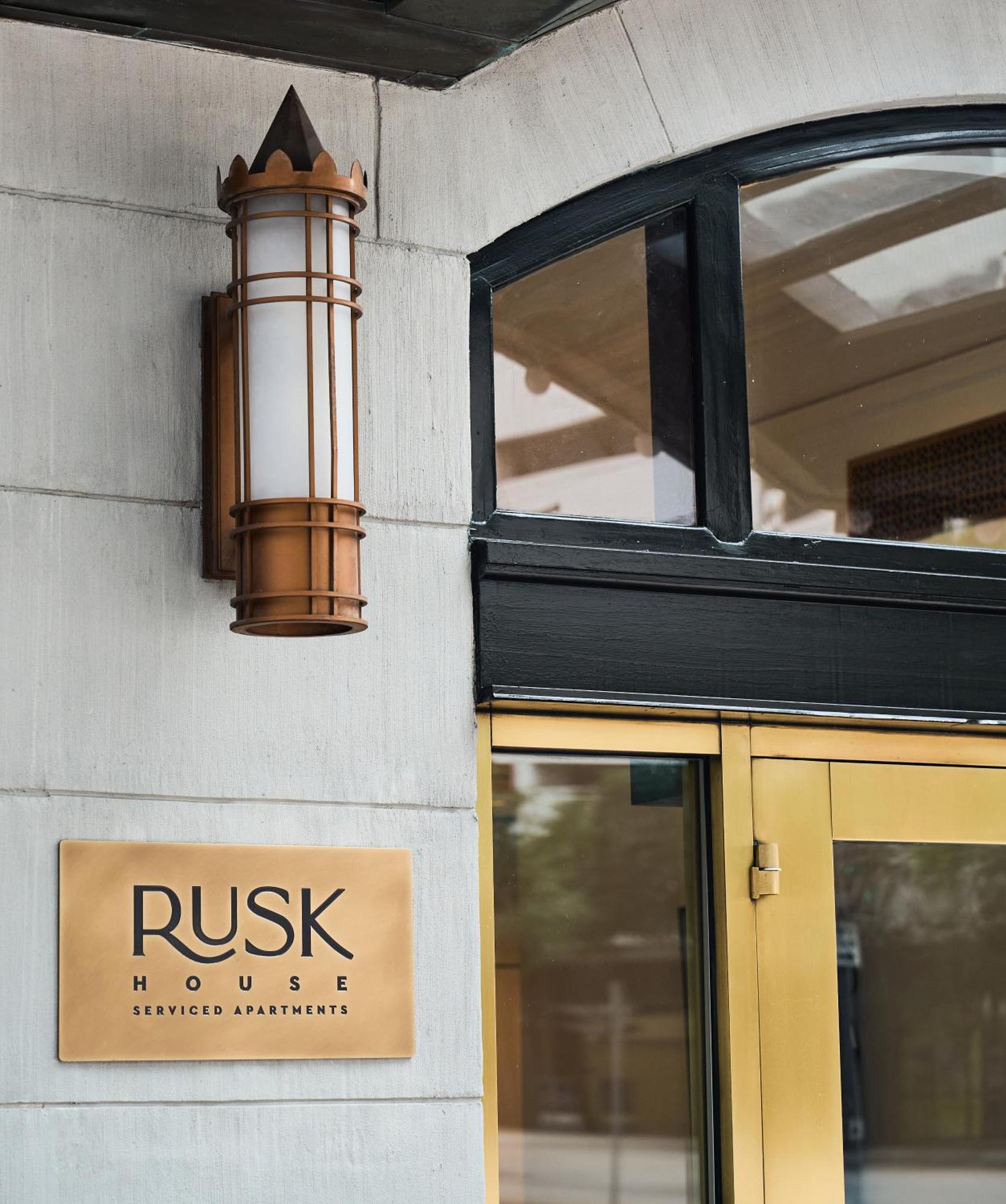 Rusk House Serviced Apartments Хюстън Екстериор снимка